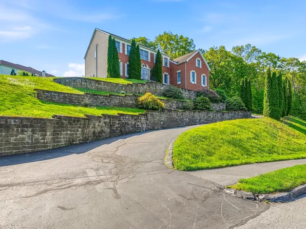 34 Hemingway St, Shrewsbury, MA 01545