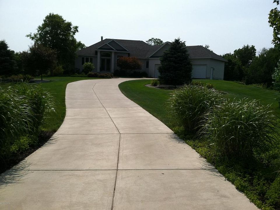1st image of 11684 Hidden Hollow Dr