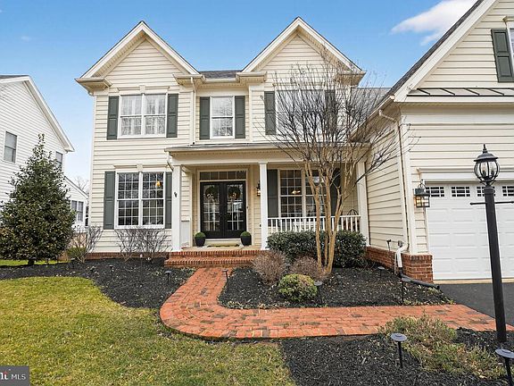 2nd image of 15141 Golf View Dr