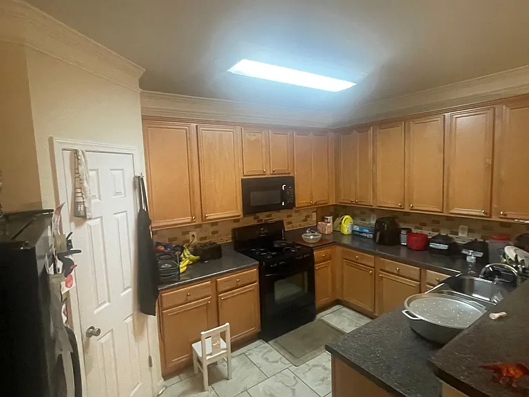 153 Hollinger Way — Photo 3