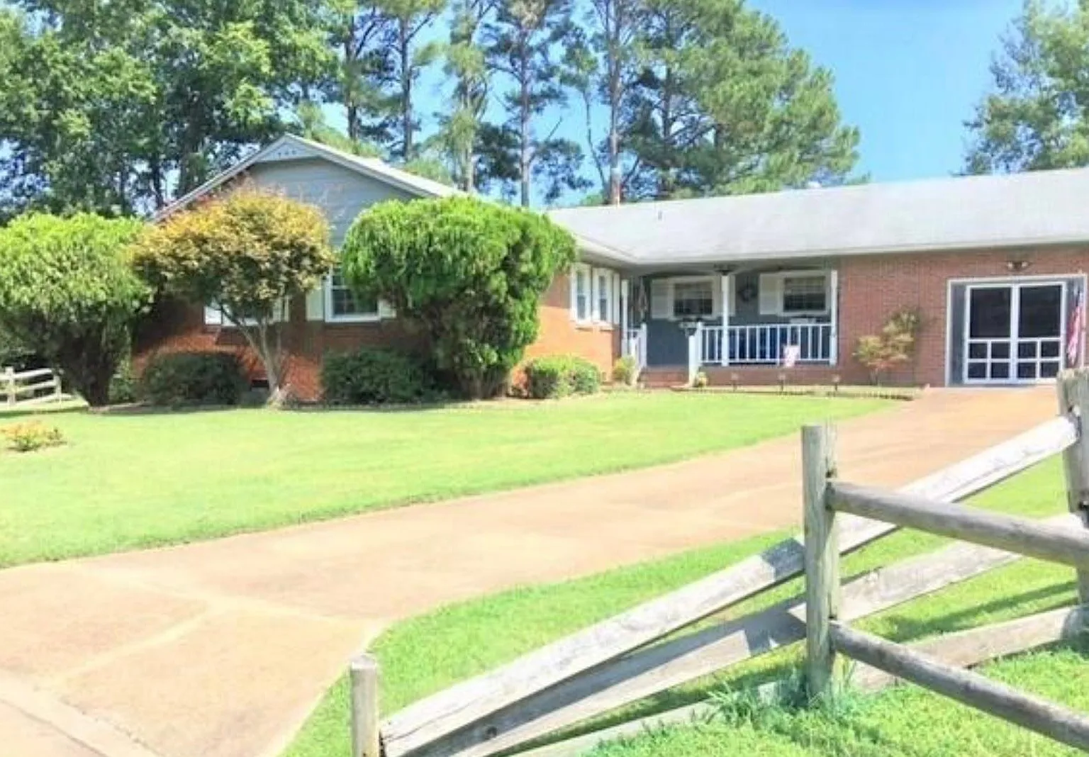 3 bed, 1850 sqft, $850 — Photo 1