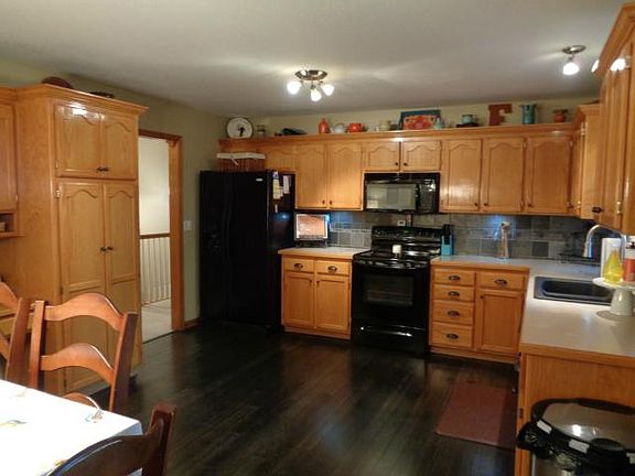5th image of 1203 Graystone Dr