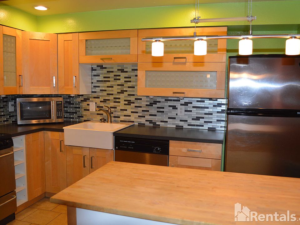 1st image of 12719 NE 120th St APT D5