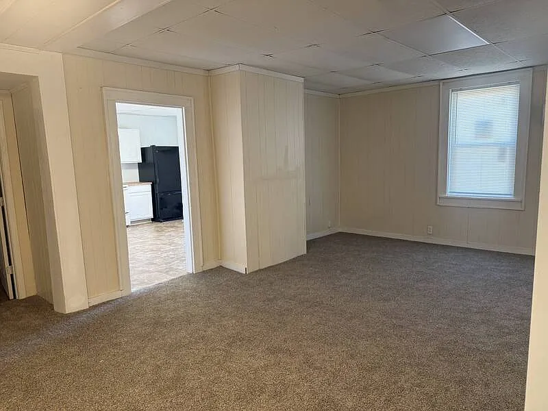 1 bed, 1.0 bath, $745 — Photo 3