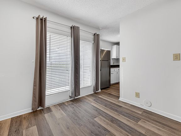 5th image of 2601 Duncan Chapel Rd Unit 101B