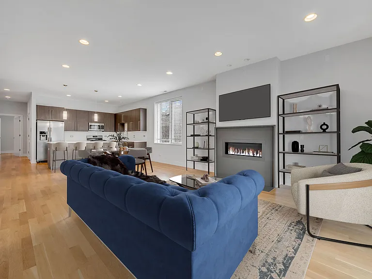 3201 W Wabansia Ave #4A — Photo 5