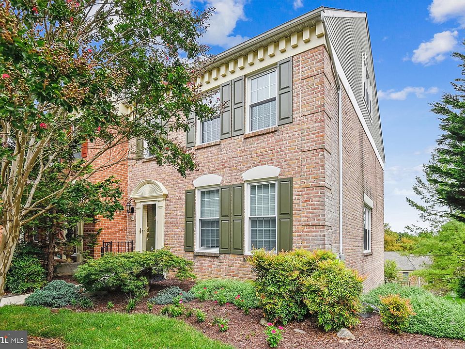 1st image of 9 Goucher Woods Ct