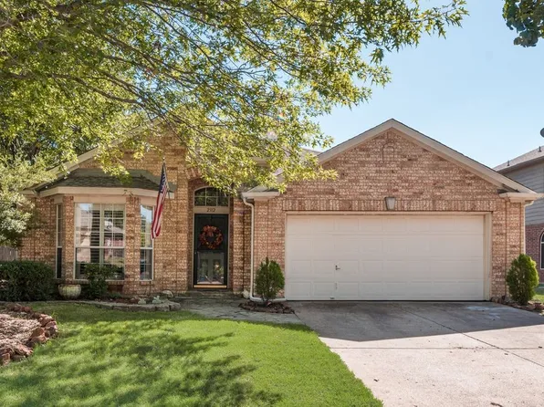 2312 Caddo Cir, Denton, TX 76210