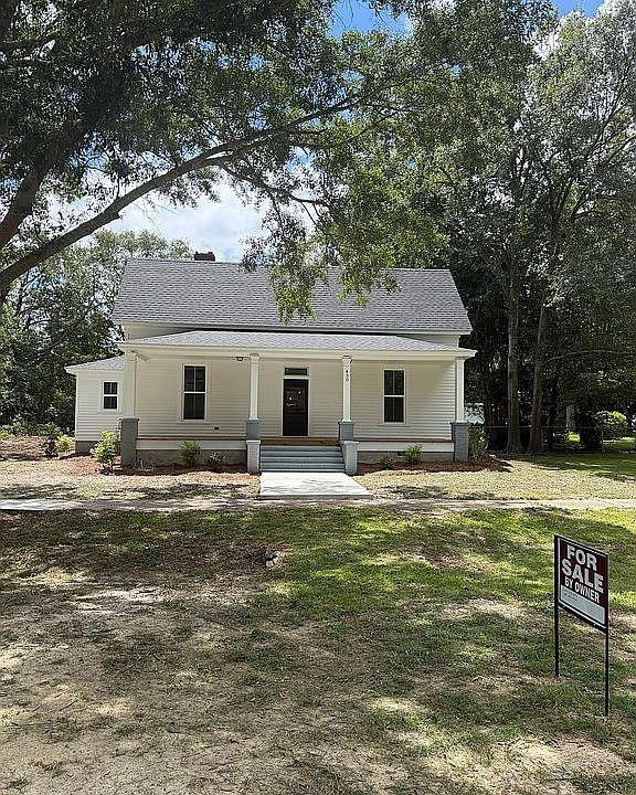 1st image of 430 3rd Ave