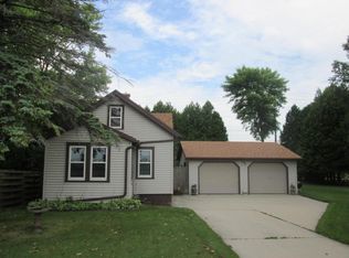 2738 Memorial Dr, Two Rivers, WI 54241