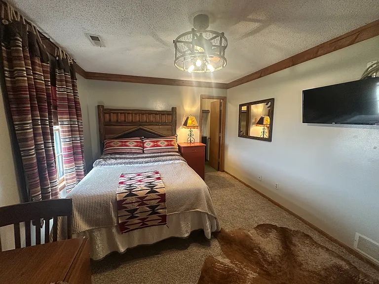 13325 Brush Creek Rd — Photo 3