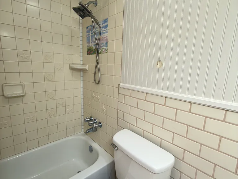 1033 Hermosa Dr — Photo 17