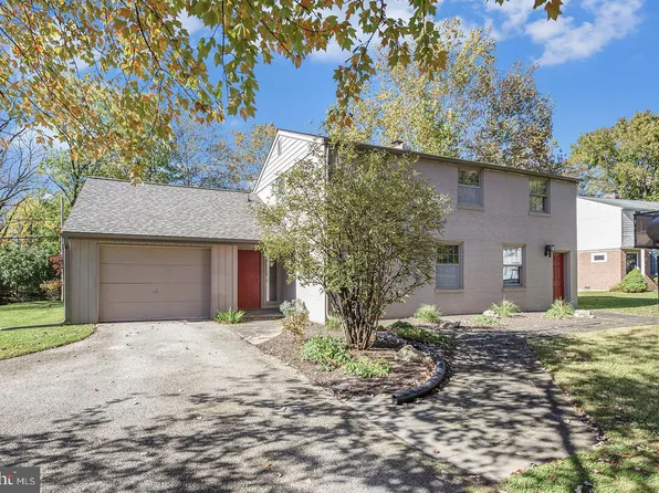 4048 Friends Ln, Plymouth Meeting, PA 19462