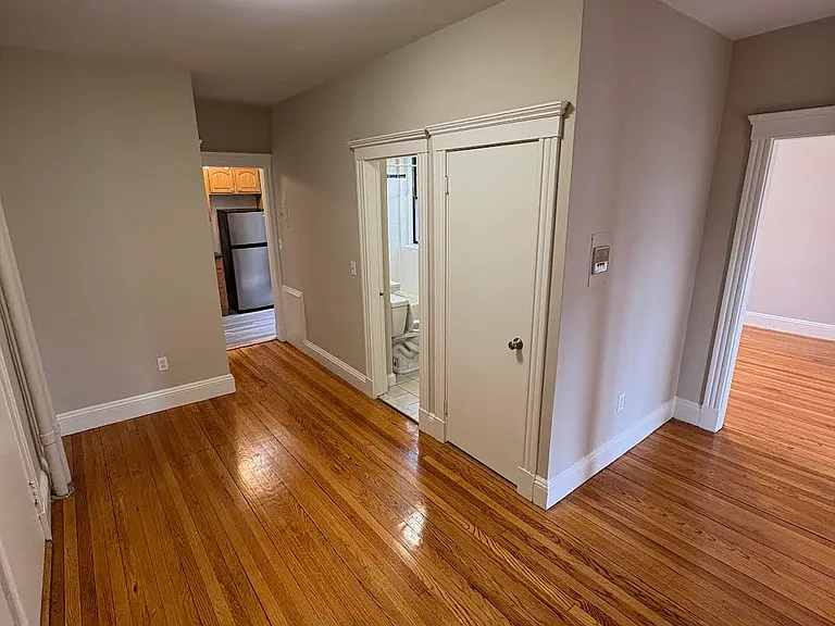 2 Sutherland Rd #41 — Photo 7