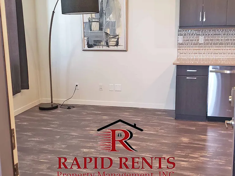 400 Tailoff Ln #1 — Photo 12