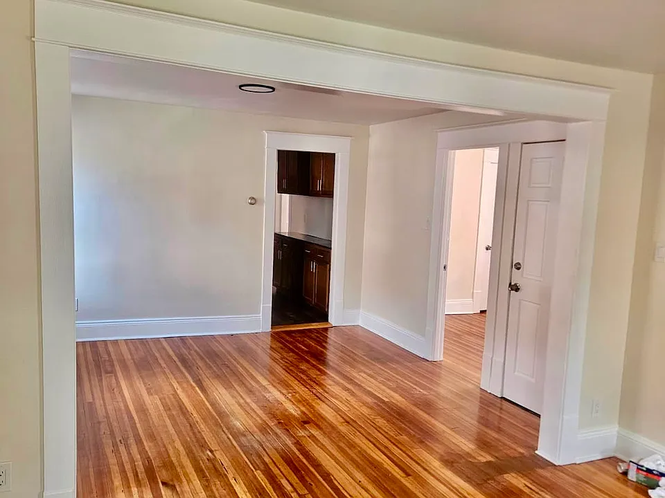 8 Madison St #1