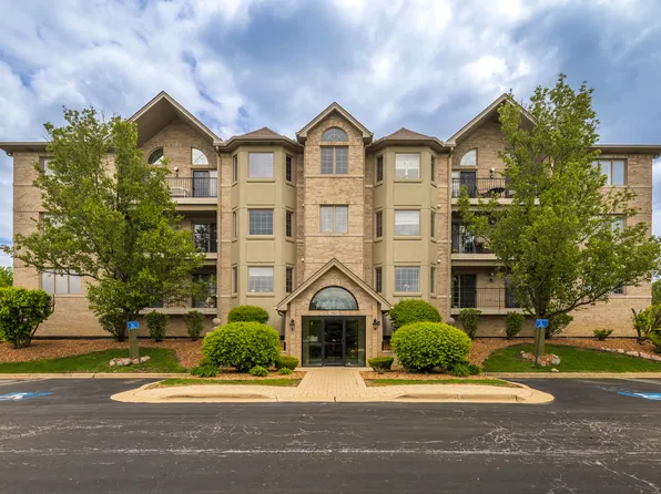11921 Windemere Ct APT 204, Orland Park, IL 60467