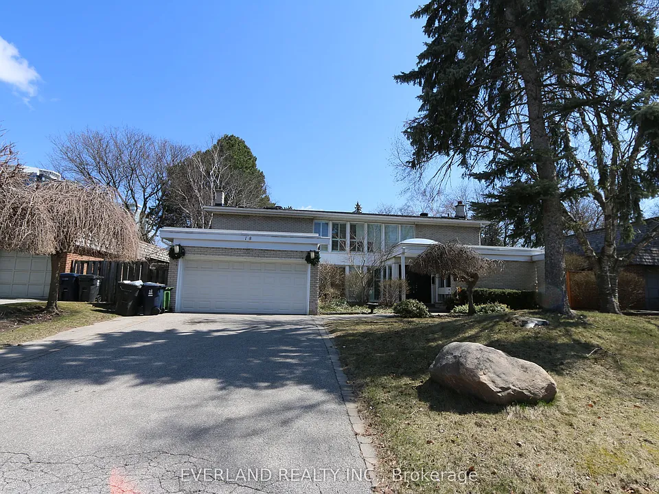 18 Silvergrove Rd