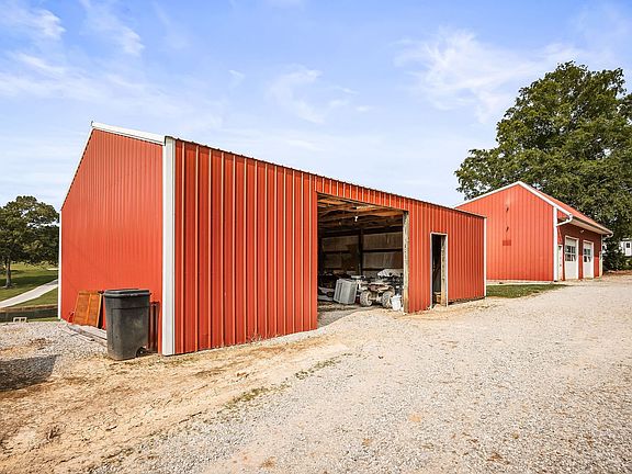 5th image of 3510 Bybee Branch Rd