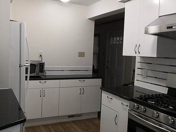 2nd image of 111 Dawes Ave