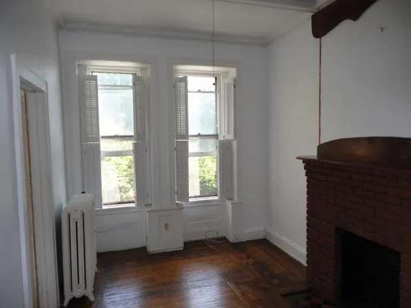 618 Madison Ave APT 3, Albany, NY 12208