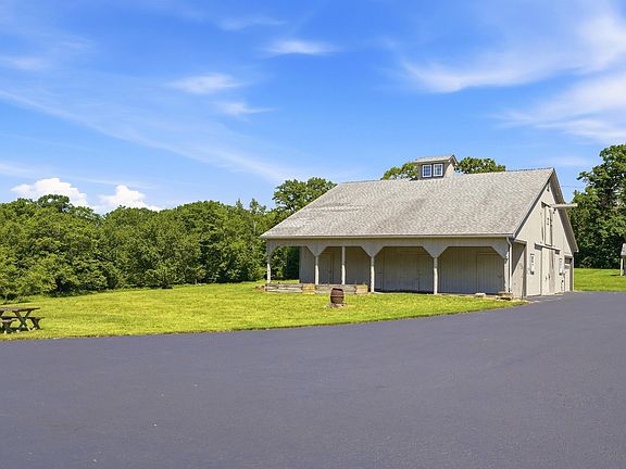 3rd image of 300 Robbins Road