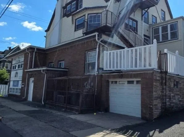 423-425 15Th Ave, Paterson City, NJ 07504