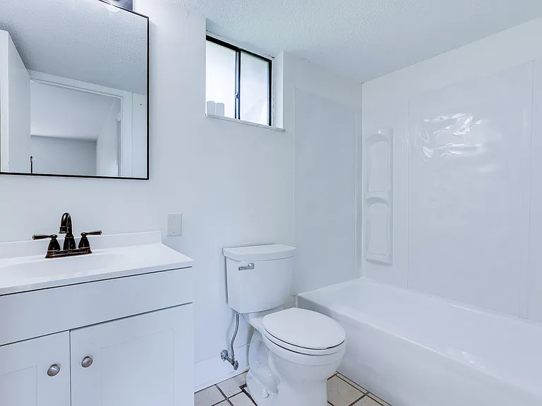 160 Glenn St #306 — Photo 12