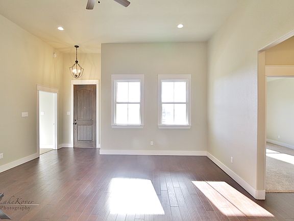 4th image of 4006 Hope Dr