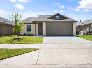 2065 Shady Oaks Dr, Ennis, TX 75119