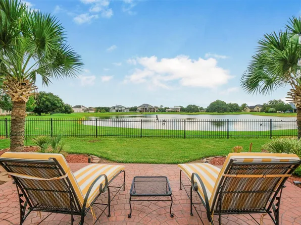 1026 Kings Forest Ln, Richmond, TX 77469