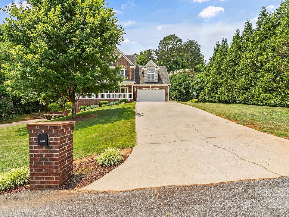 1st image of 2531 Henry Falls Dr