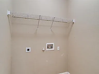 697 Shadow Creek Blvd — Photo 23