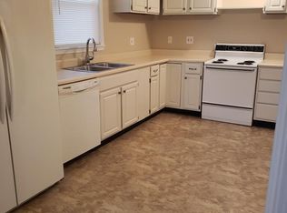 1526 Hiland Ave, Coraopolis, PA