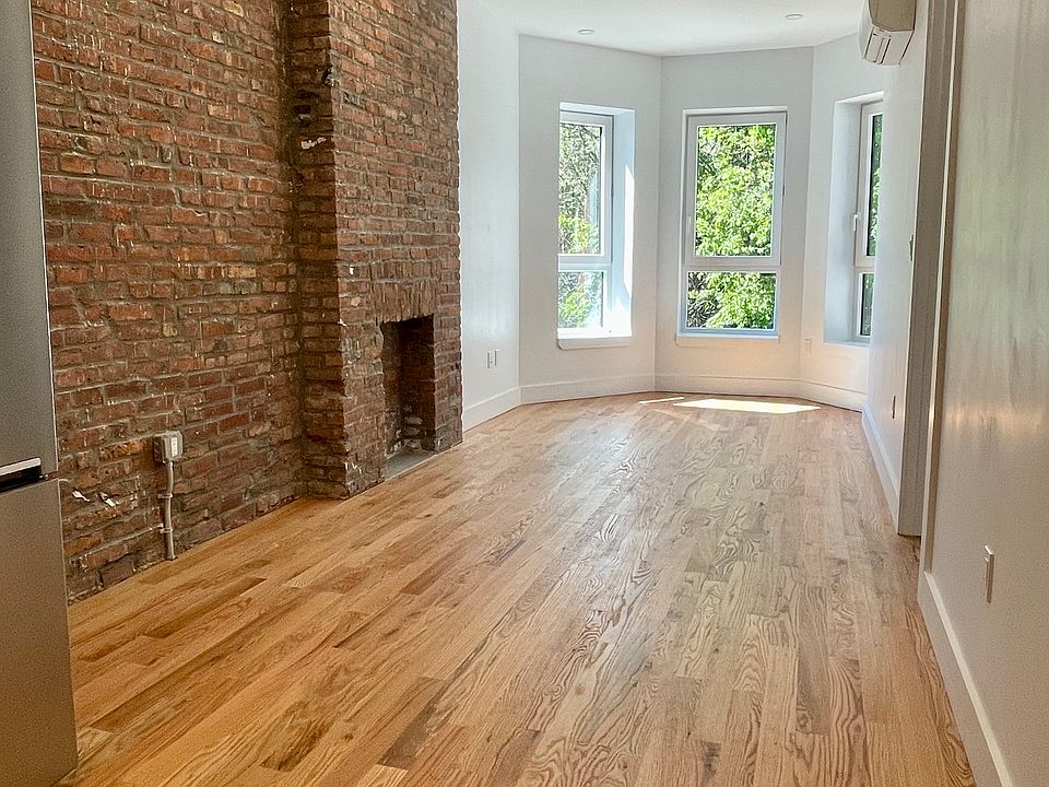 1st image of 694 Park Pl Floor 3