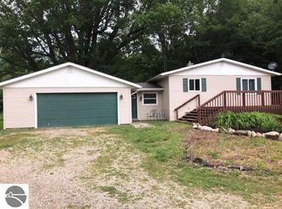 5840 S Littlefield Rd, Remus, MI 49340
