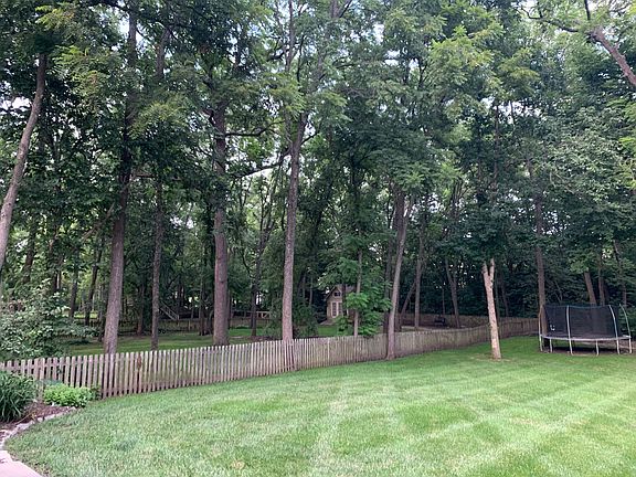 4th image of 1229 SW Creekside Dr