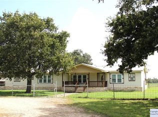 665 Jackson Rd, Kingsbury, TX 78638