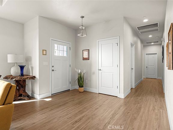 2nd image of 638 Circlewood Dr