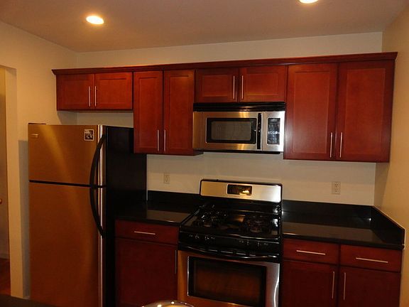 3rd image of 41-32 44th St #6E