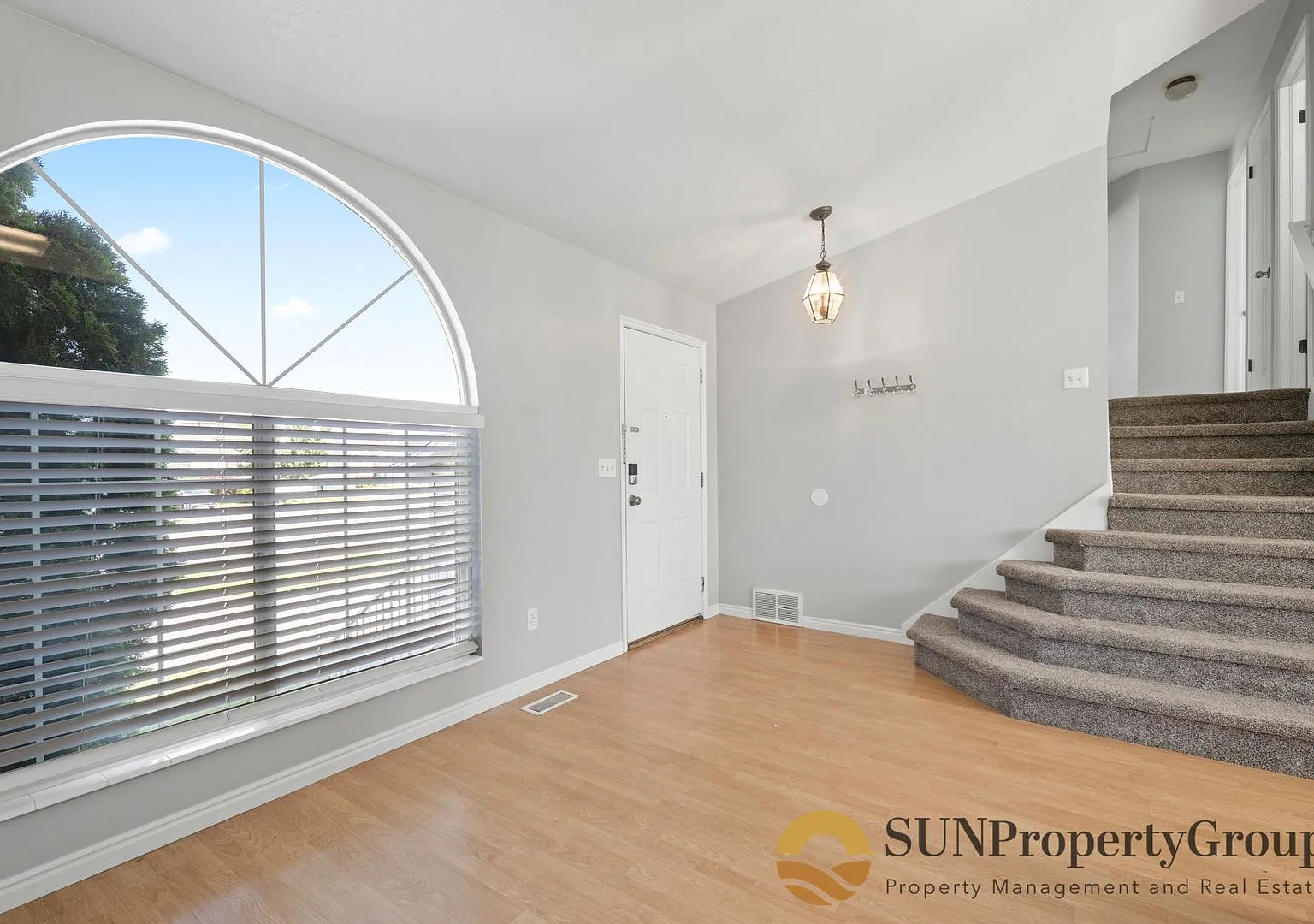 Beautiful Home In Great Roy Location!! — Photo 4