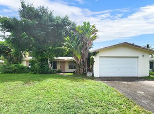 460 NE 37th St, Boca Raton, FL 33431