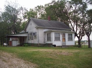 212 Macon St, Callao, MO 63534