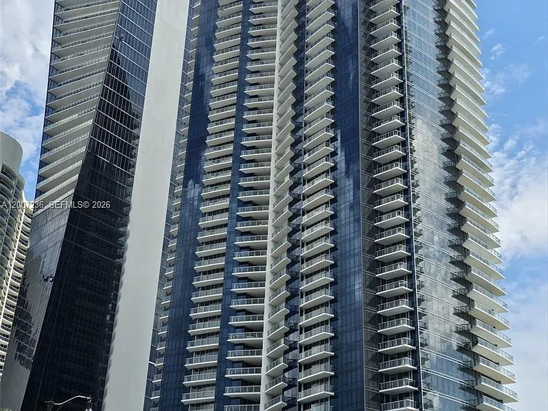 17121 Collins Ave #4006 — Photo 5