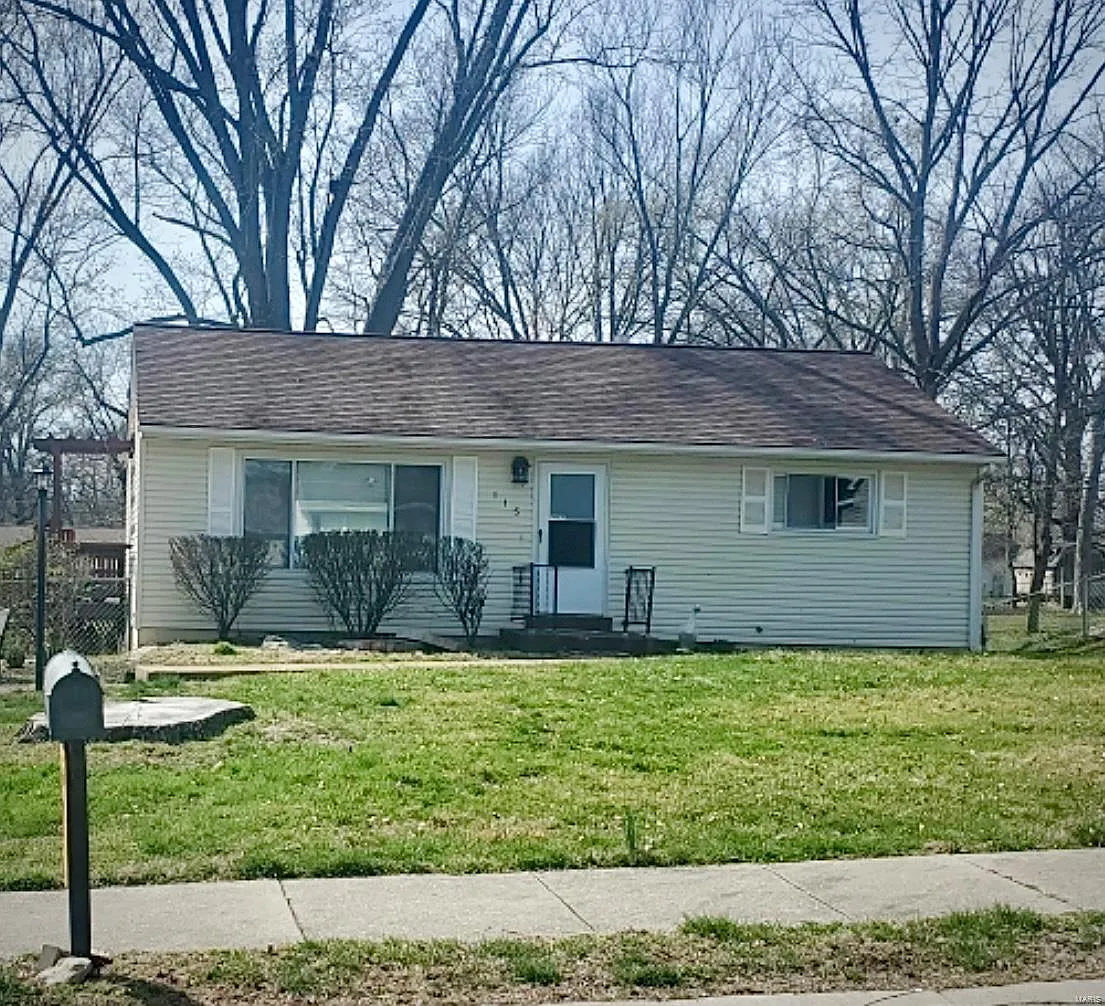 115 Birchwood Dr photo 1