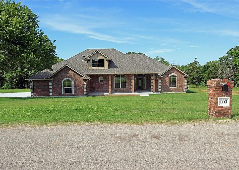 1st image of 5821 Midway Dr