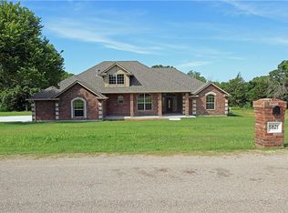5821 Midway Dr, Newalla, OK 74857