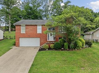 132 Westgate Dr, Wheeling, WV