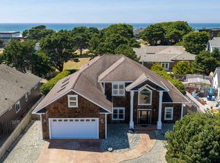 1158 Three Wood Dr, Bandon, OR 97411