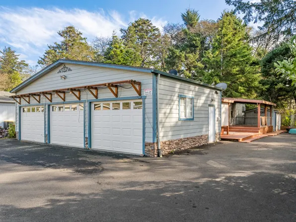 1001 NE Smith St, Rockaway Beach, OR 97136